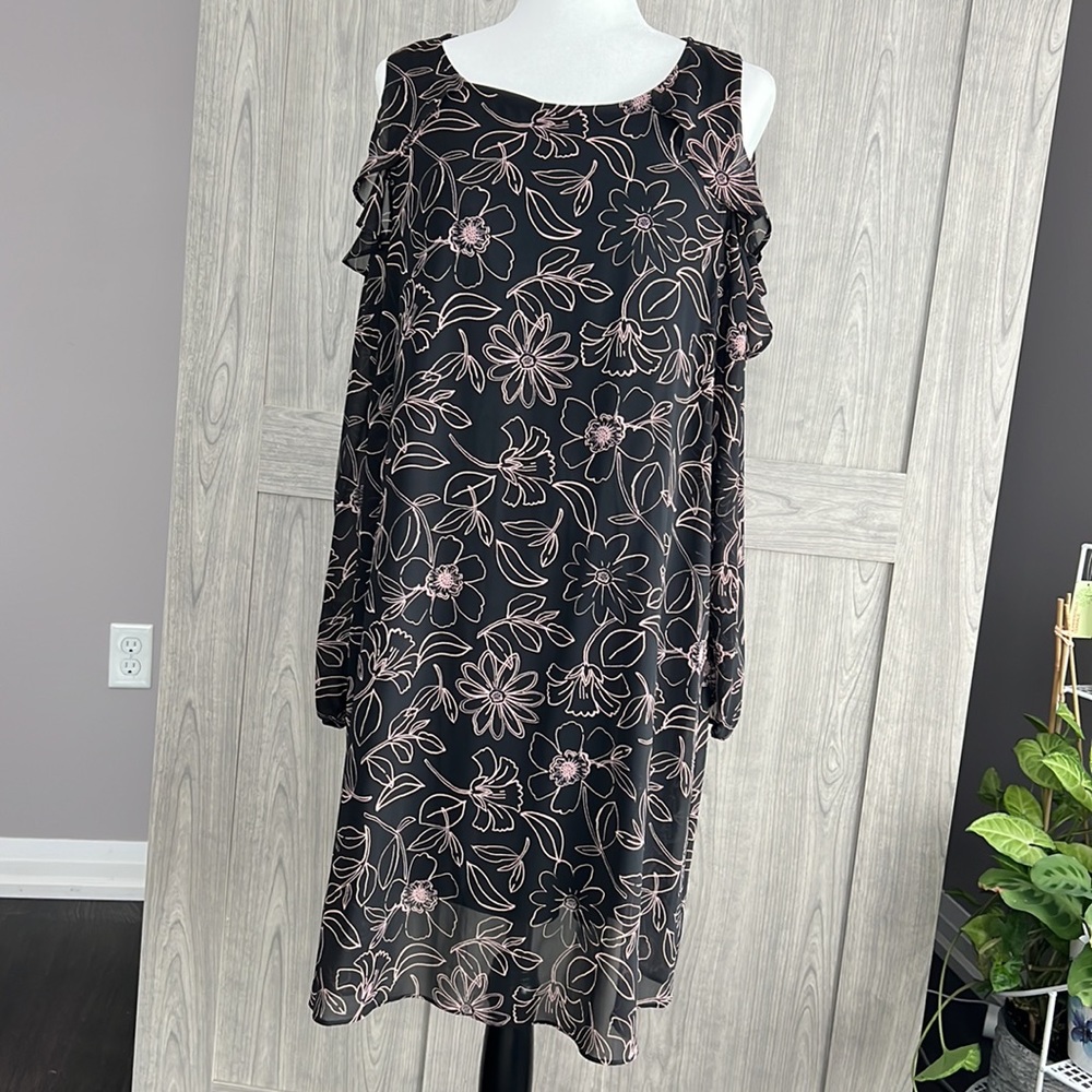 3 for $20 💜 REITMANS Dress